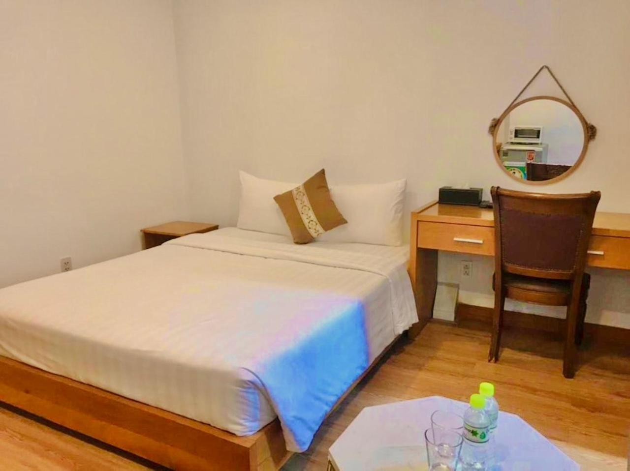 Simmi 5 Hotel & Apartment Ho Či Minovo Město Exteriér fotografie
