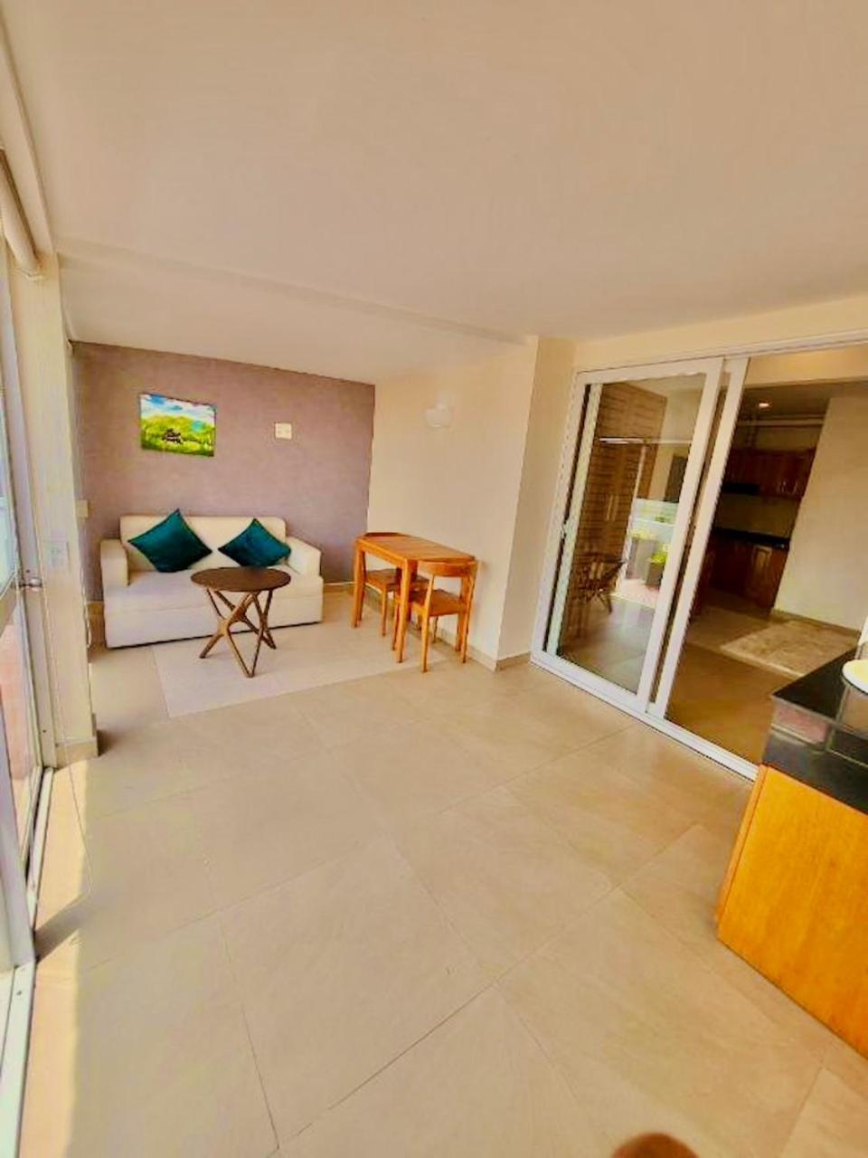 Simmi 5 Hotel & Apartment Ho Či Minovo Město Exteriér fotografie